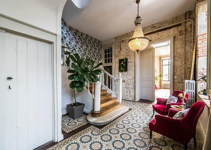 Demeure Saint Martin Bed & Breakfast Blancs-Coteaux