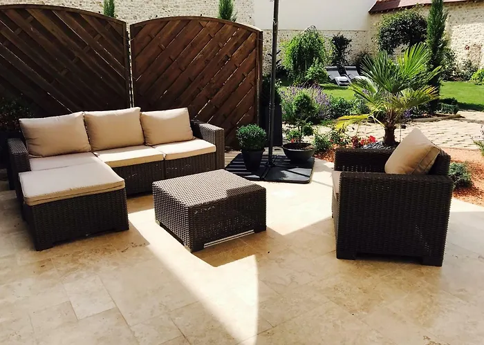 Demeure Saint Martin Bed & Breakfast Blancs-Coteaux